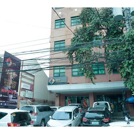 M28 Hotel And Apartments ケソンシティ エクステリア 写真