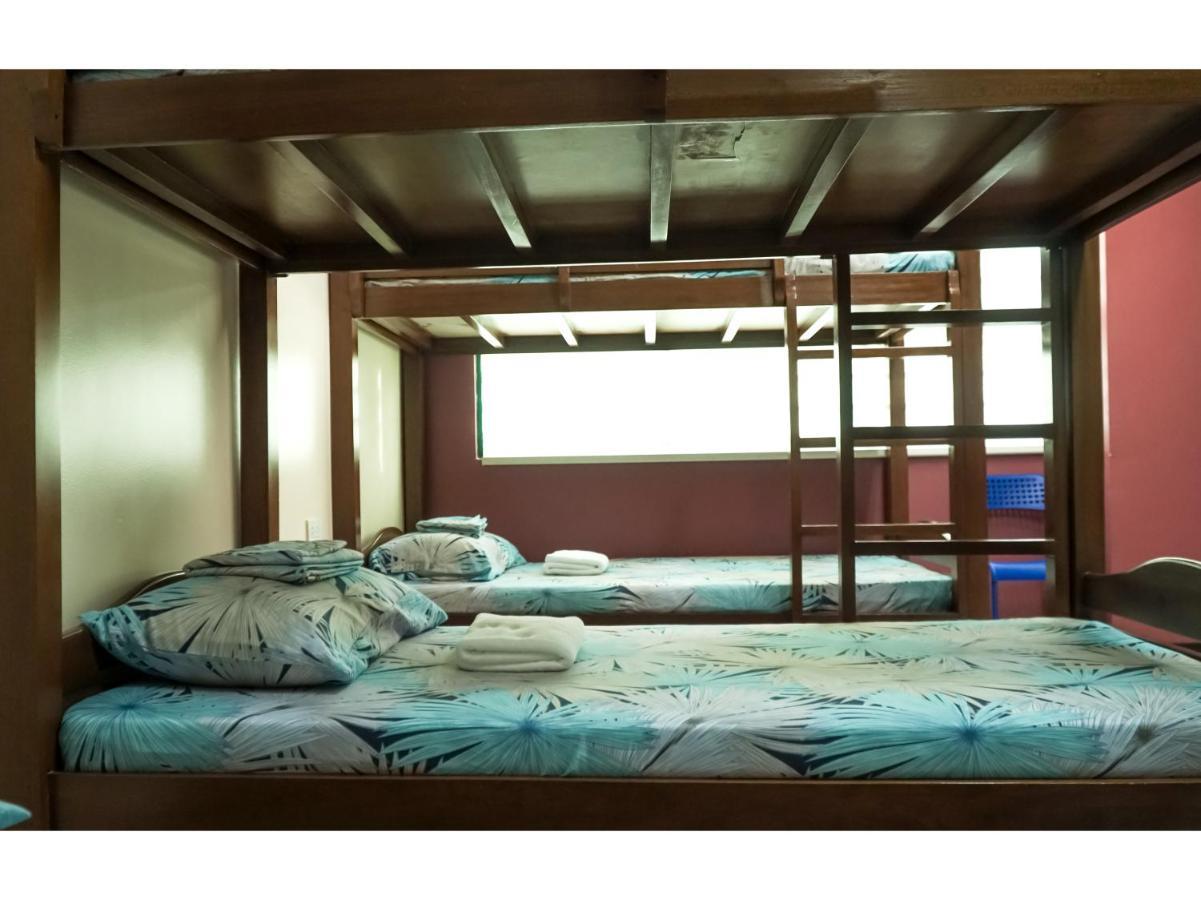 M28 Hotel And Apartments ケソンシティ エクステリア 写真